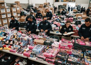 Golpe a la piratería en el centro del país: aseguran 31 mil productos de marcas como Disney y Barbie