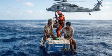 Rescate en alta mar: dos pescadores mexicanos sobreviven cinco días sobre una nevera portátil